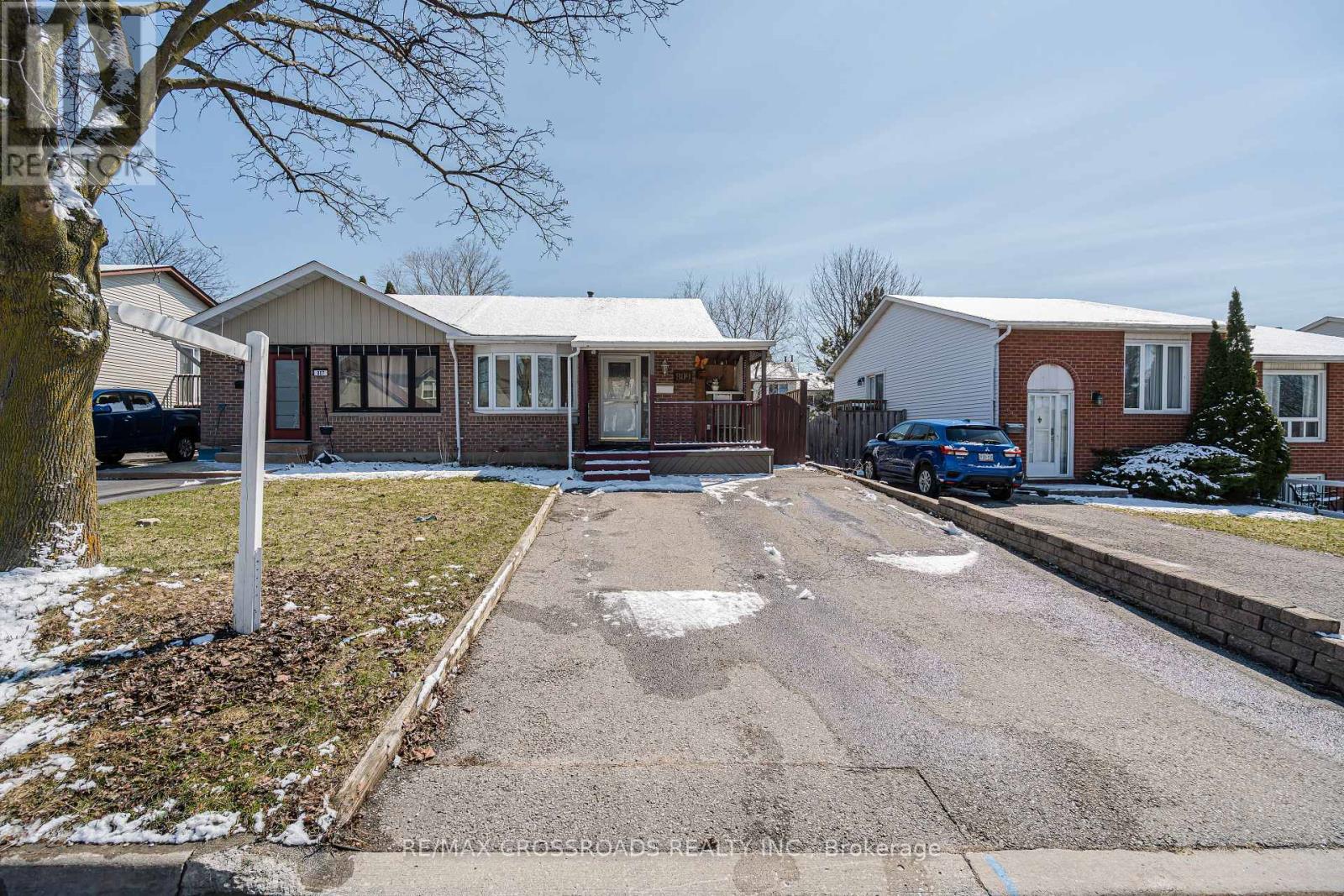 809 Monaghan Avenue, Oshawa, Ontario  L1J 7B6 - Photo 3 - E12970472