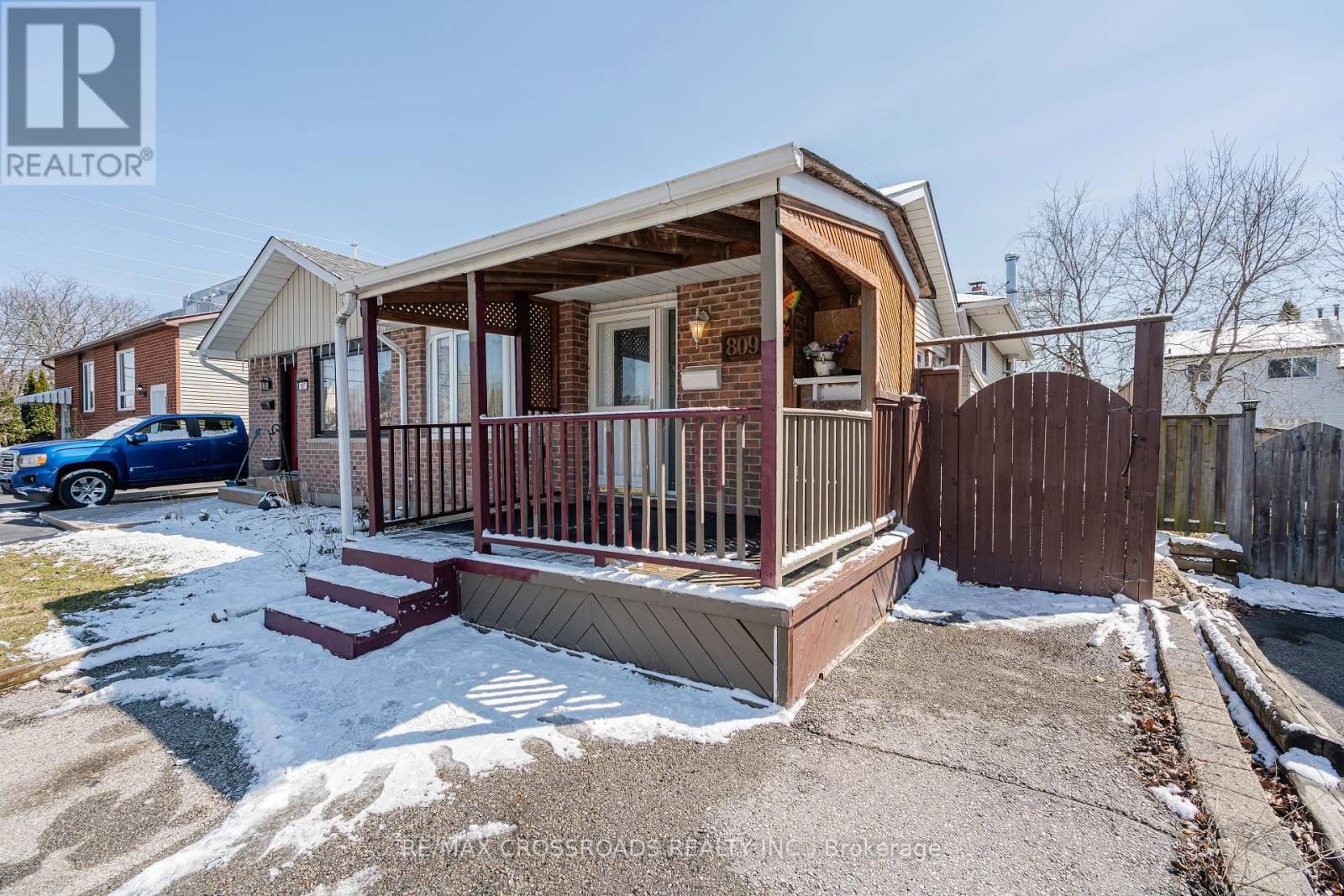 809 Monaghan Avenue, Oshawa, Ontario  L1J 7B6 - Photo 8 - E12970472