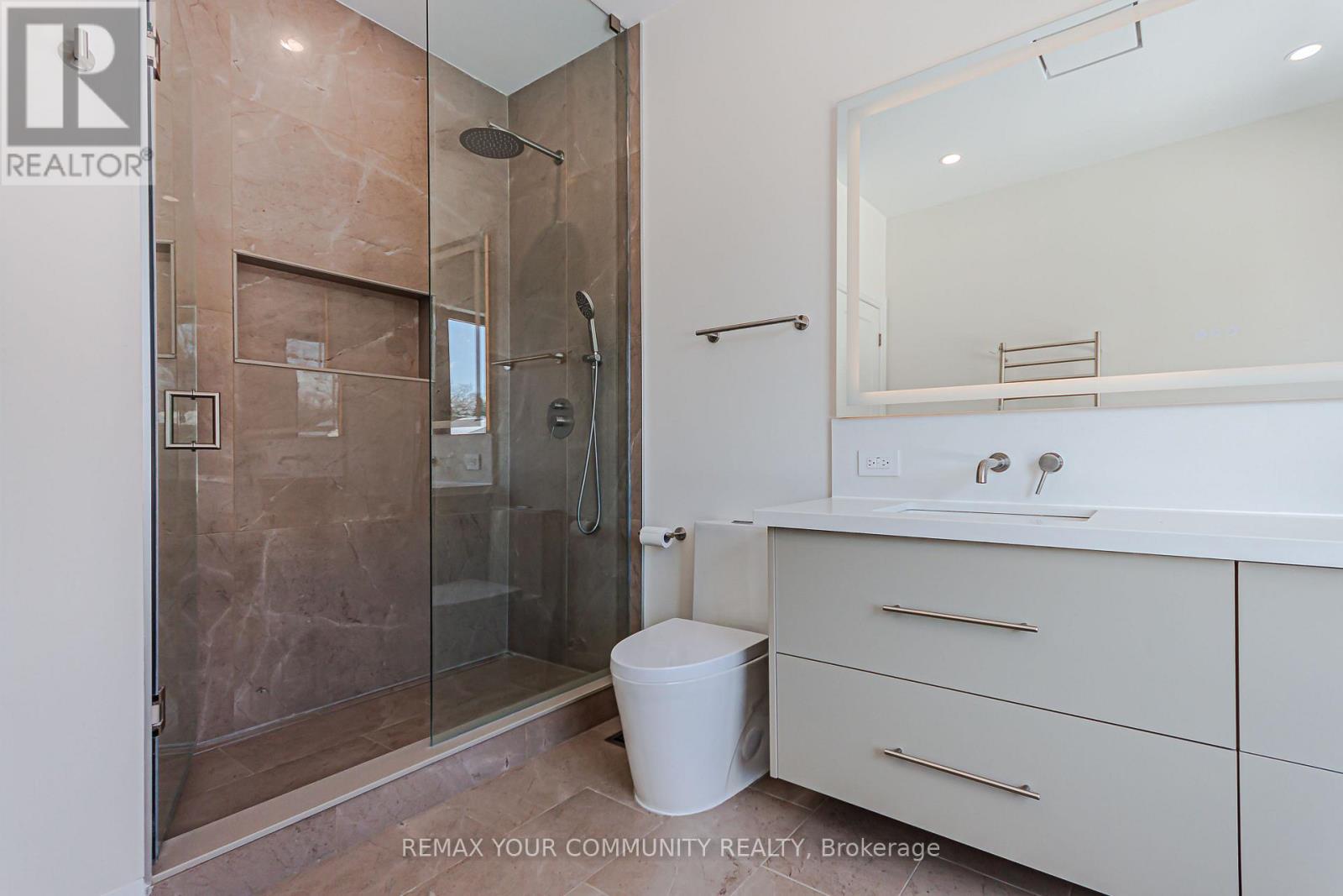 89 Gainsborough Road, Toronto (Woodbine Corridor), Ontario  M4L 3C3 - Photo 25 - E12970562