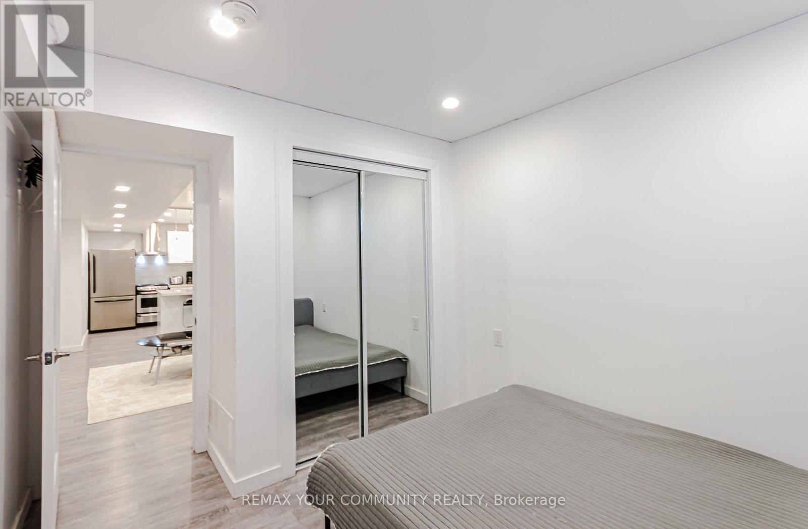 89 Gainsborough Road, Toronto (Woodbine Corridor), Ontario  M4L 3C3 - Photo 26 - E12970562