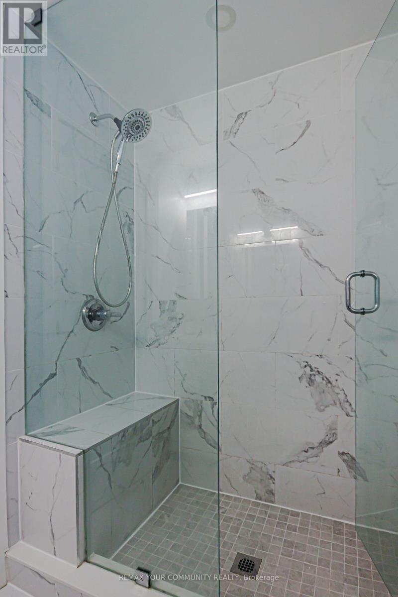 89 Gainsborough Road, Toronto (Woodbine Corridor), Ontario  M4L 3C3 - Photo 28 - E12970562