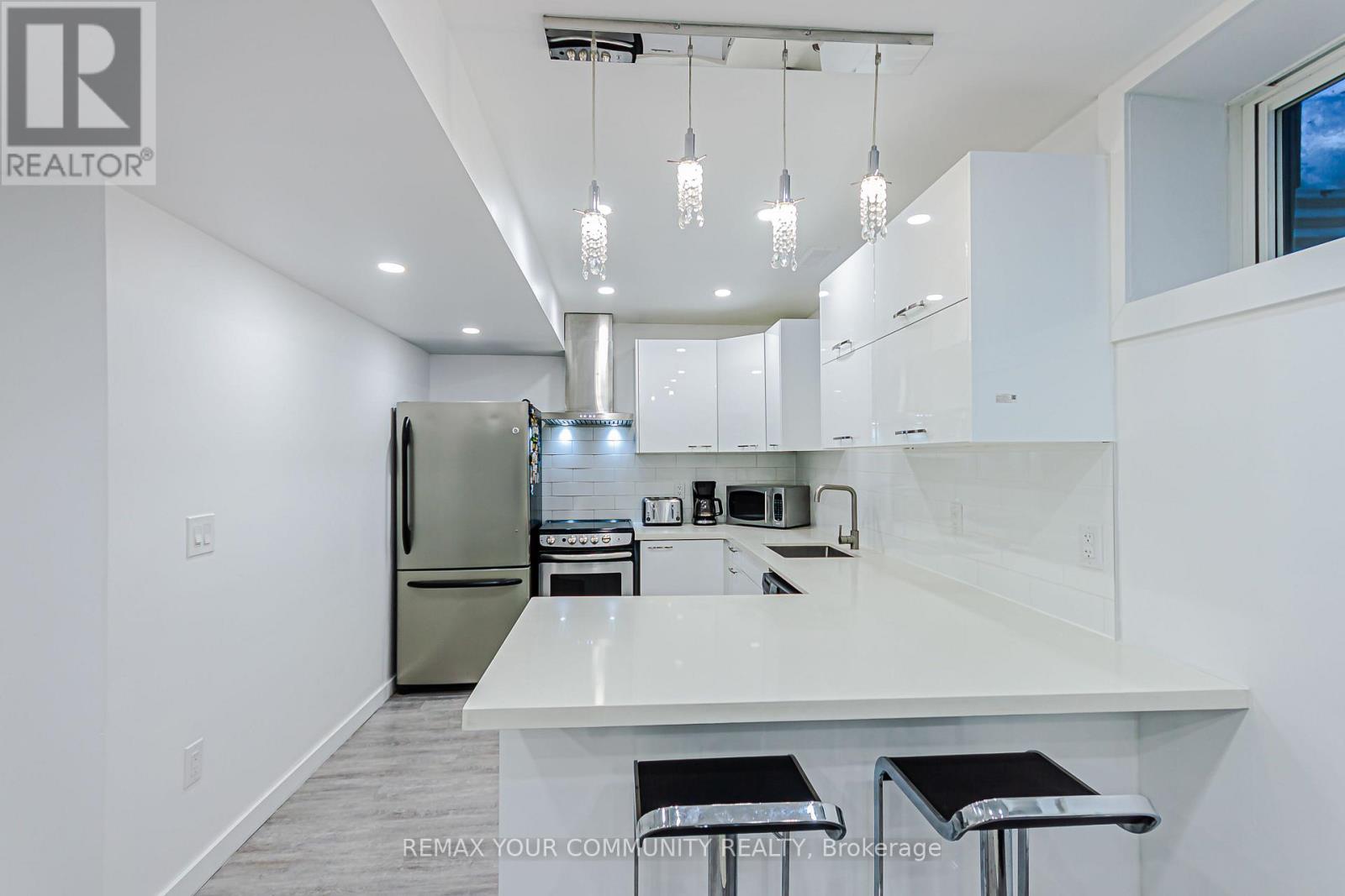 89 Gainsborough Road, Toronto (Woodbine Corridor), Ontario  M4L 3C3 - Photo 30 - E12970562