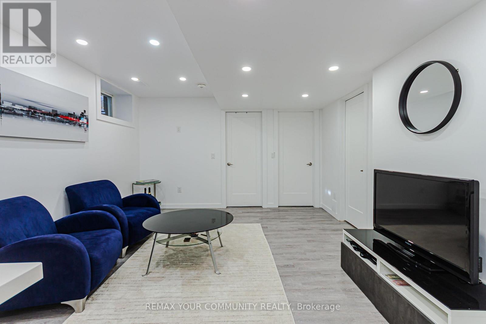 89 Gainsborough Road, Toronto (Woodbine Corridor), Ontario  M4L 3C3 - Photo 32 - E12970562