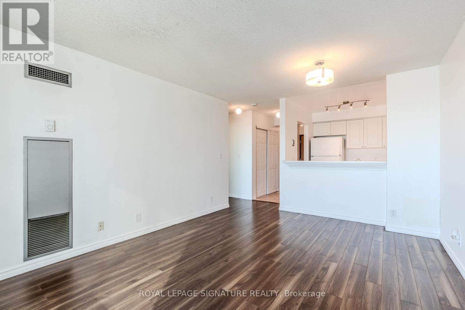 1203 - 1 Lee Centre Drive, Toronto, Ontario  M1H 3J2 - Photo 6 - E12970620