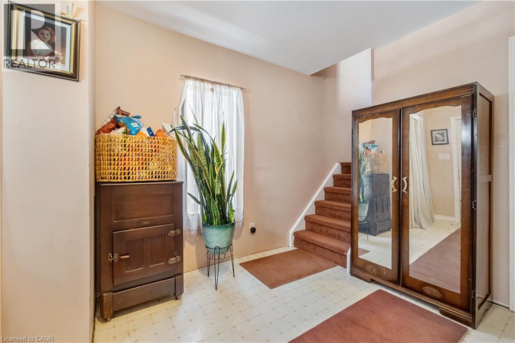 1088 Truman Avenue, Oakville, Ontario  L6H 1Y6 - Photo 35 - 40812470