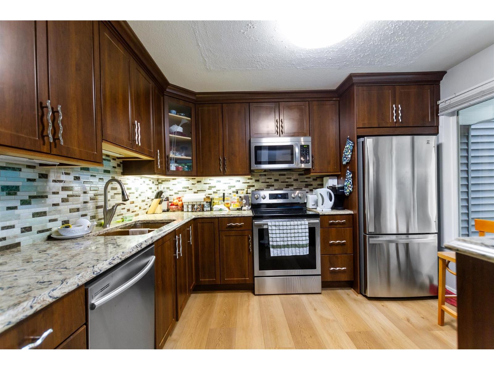 35 20155 50 Avenue, Langley, British Columbia  V3A 6R8 - Photo 1 - R3108242