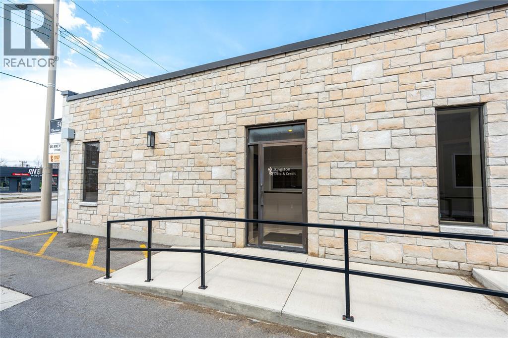 500 Christina Street, Sarnia, Ontario  N7T 5P8 - Photo 4 - 26007435