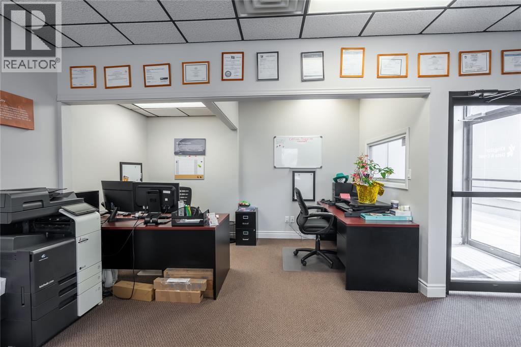 500 Christina Street, Sarnia, Ontario  N7T 5P8 - Photo 9 - 26007435