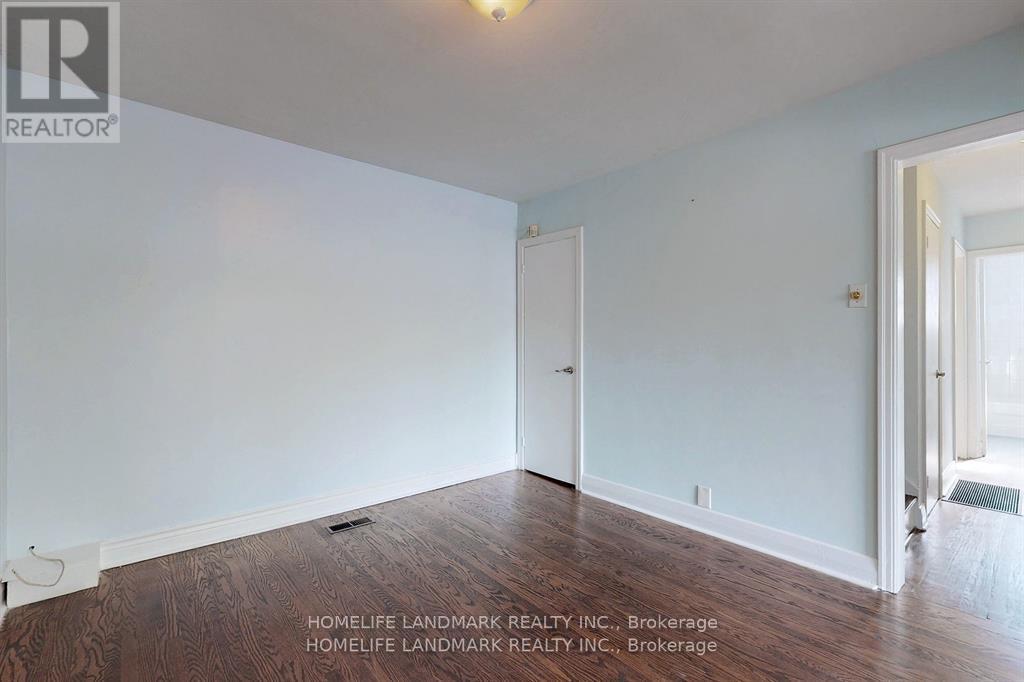 21 Pleasant Avenue, Toronto, Ontario  M2M 1L8 - Photo 7 - C12968422