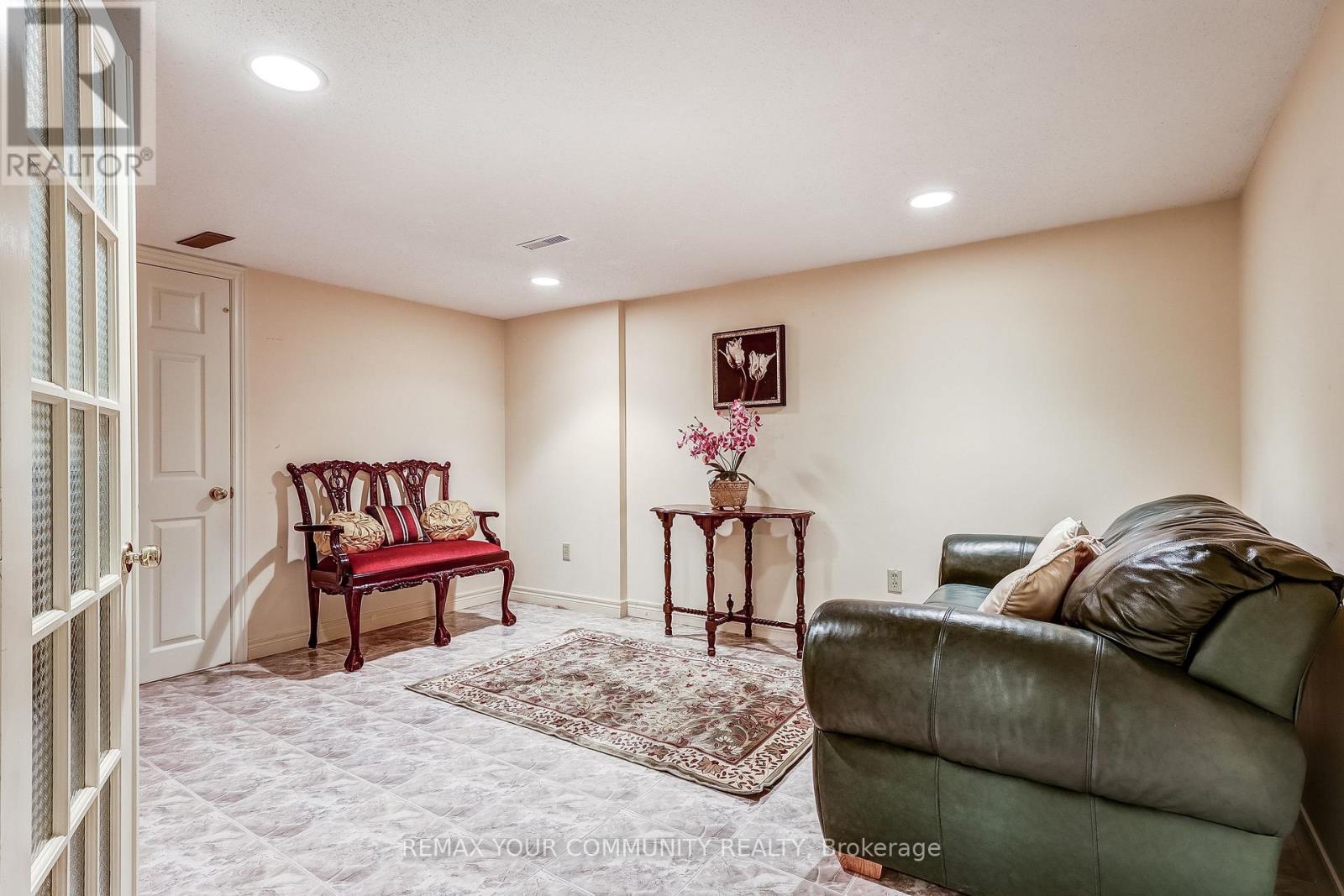 139 Larkin Avenue, Markham, Ontario  L3P 4Y4 - Photo 35 - N12970266