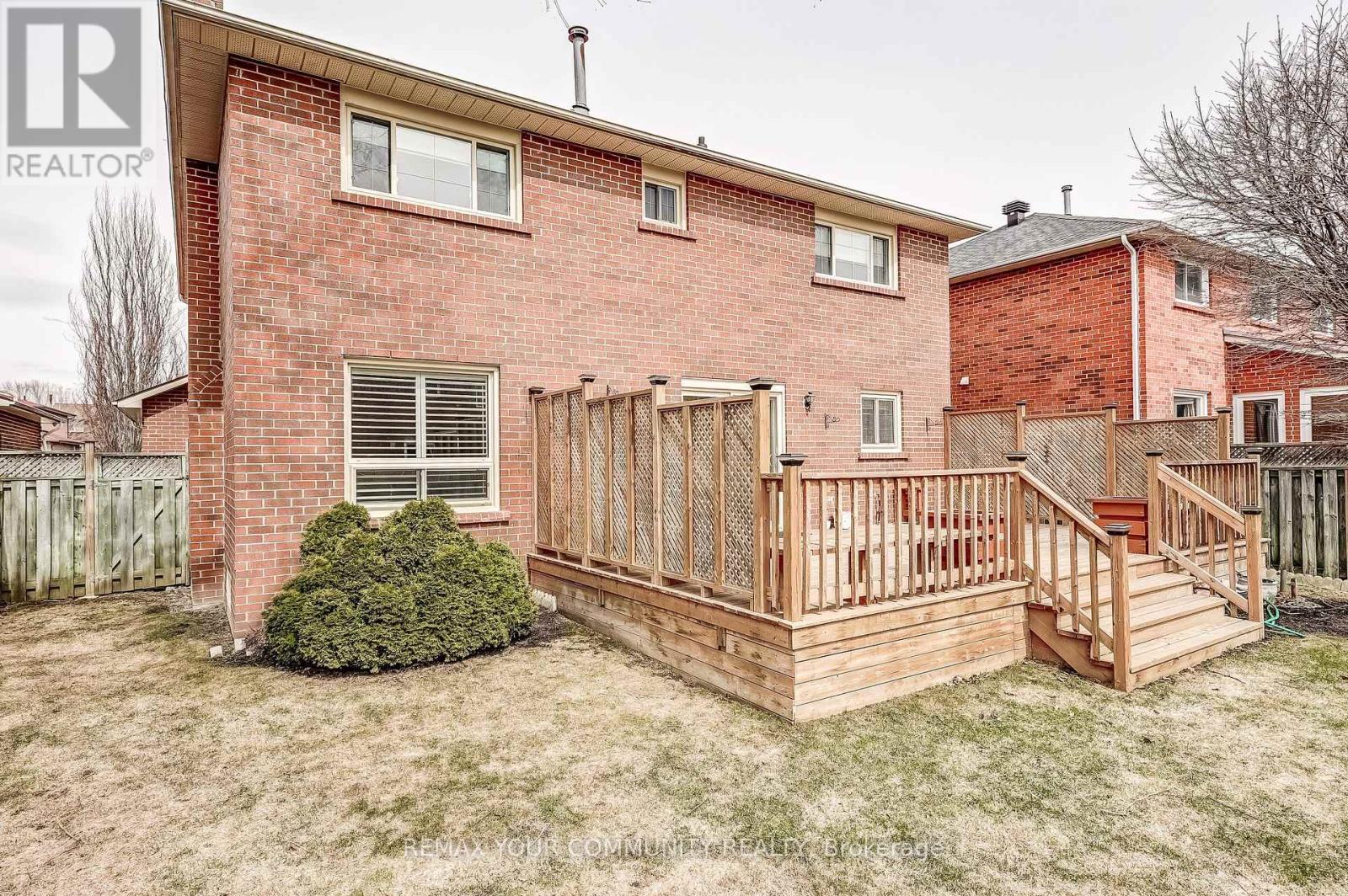 139 Larkin Avenue, Markham, Ontario  L3P 4Y4 - Photo 39 - N12970266