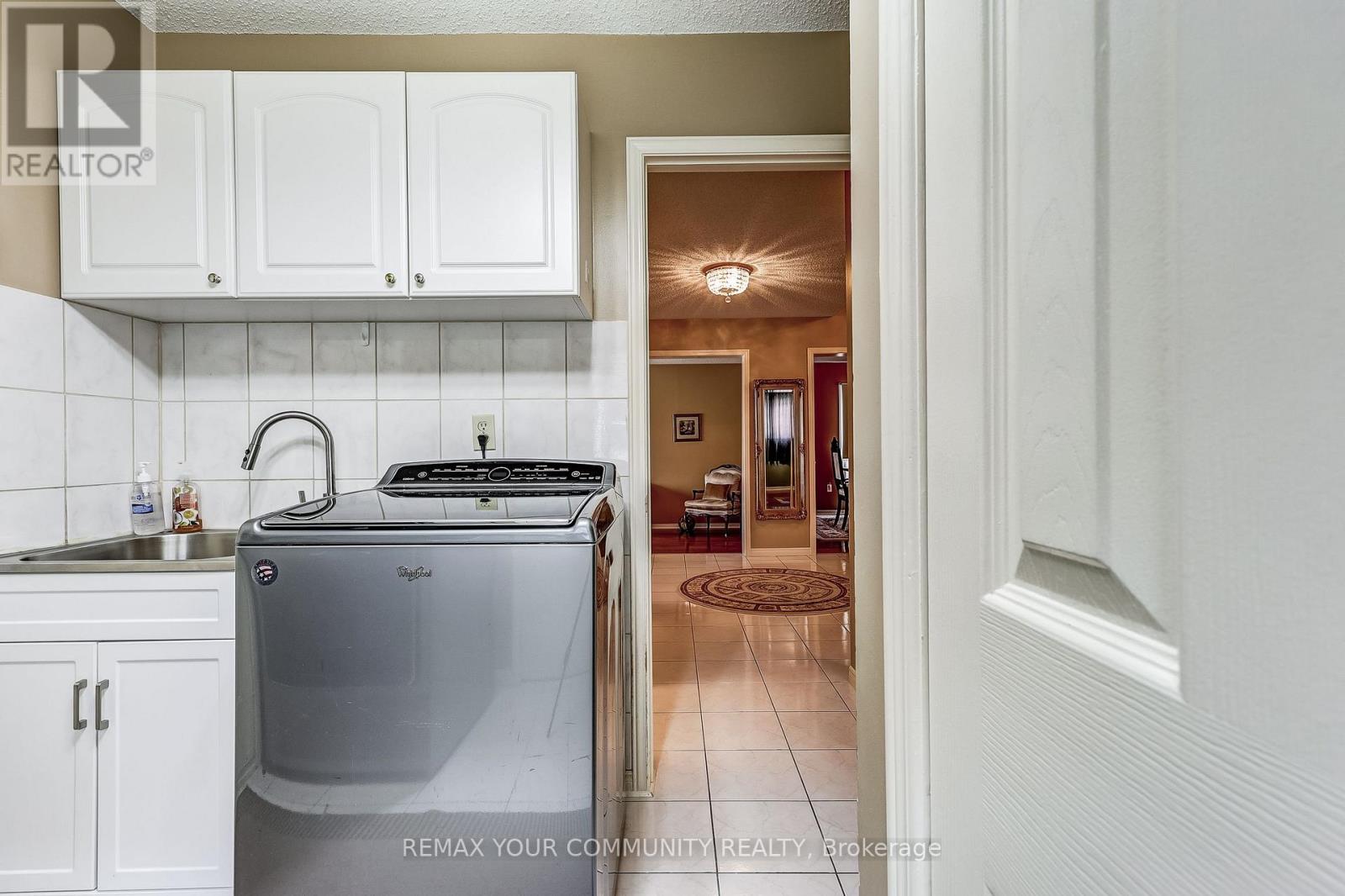 139 Larkin Avenue, Markham, Ontario  L3P 4Y4 - Photo 8 - N12970266