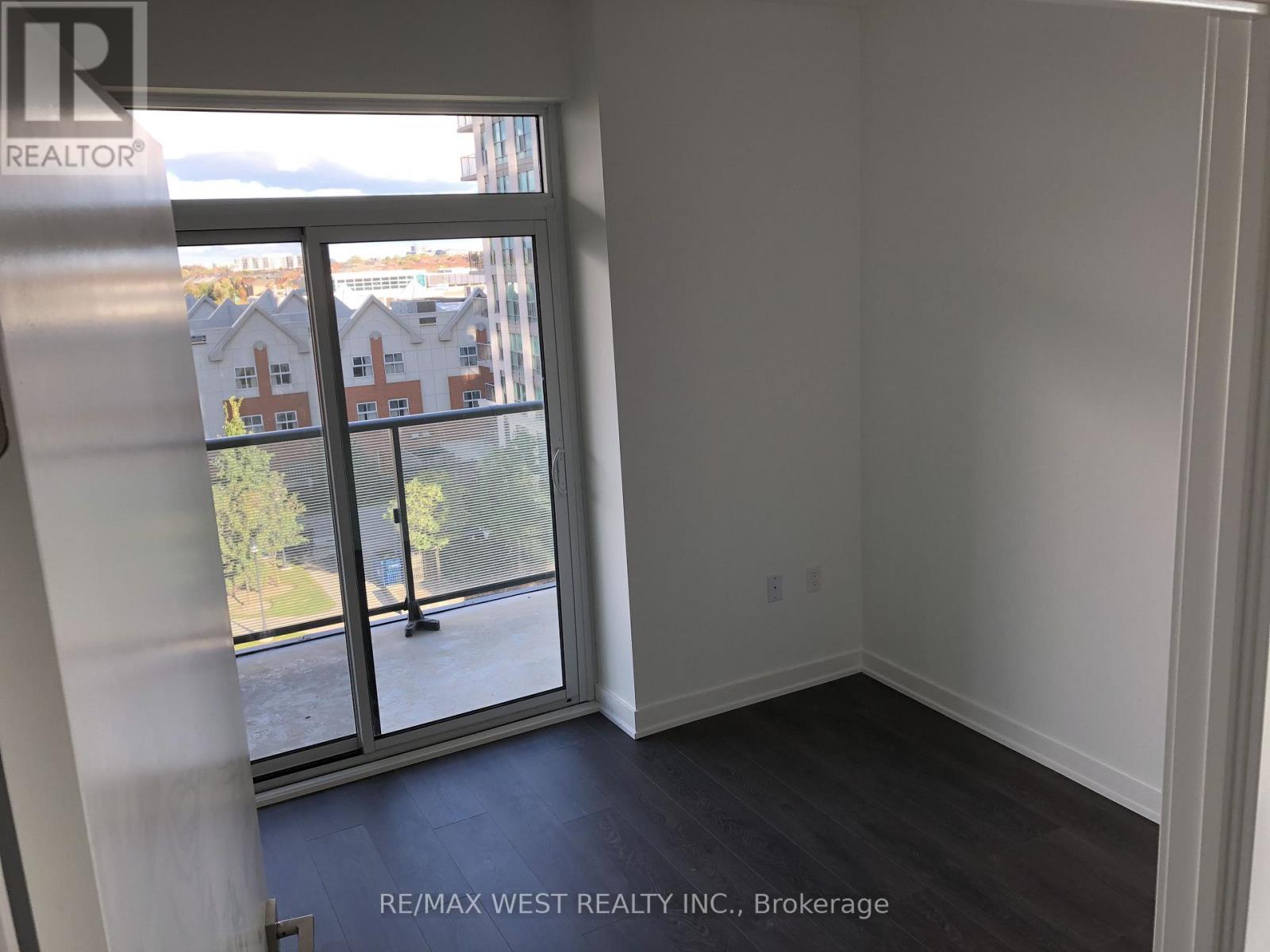 509 - 75 Oneida Crescent, Richmond Hill, Ontario  L4B 0H3 - Photo 9 - N12970346