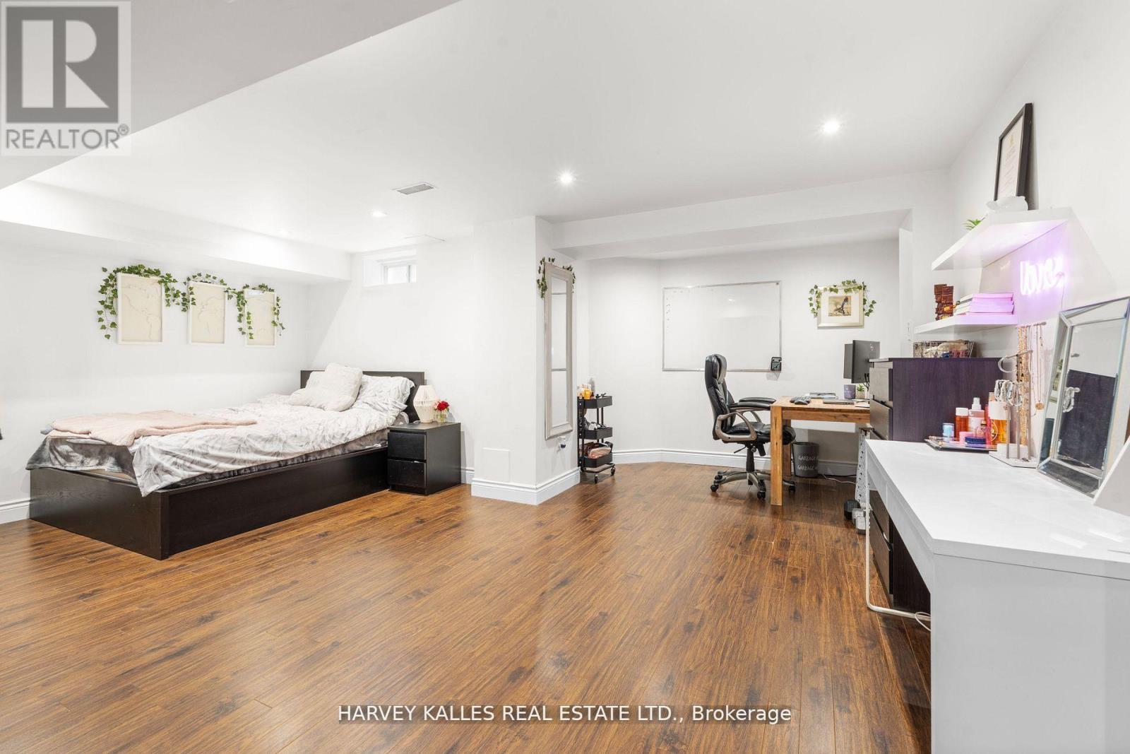 62 Kalmar Crescent, Richmond Hill, Ontario  L4E 3Z4 - Photo 37 - N12970354