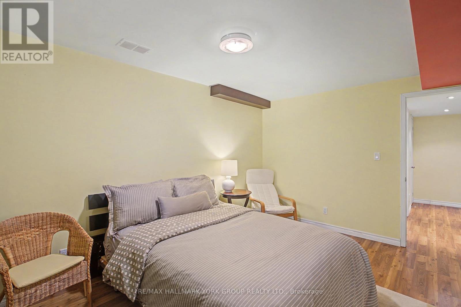 28 Hollingshead Drive, Aurora, Ontario  L4G 5J8 - Photo 29 - N12970422