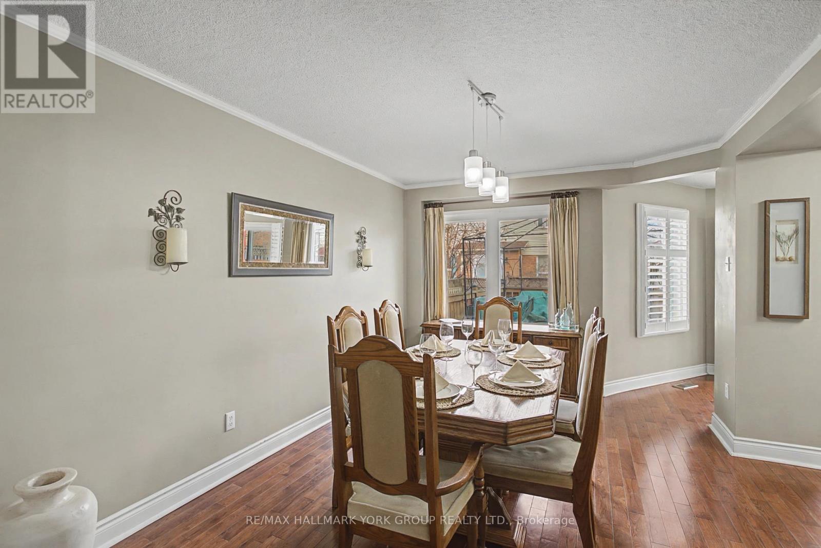 28 Hollingshead Drive, Aurora, Ontario  L4G 5J8 - Photo 5 - N12970422