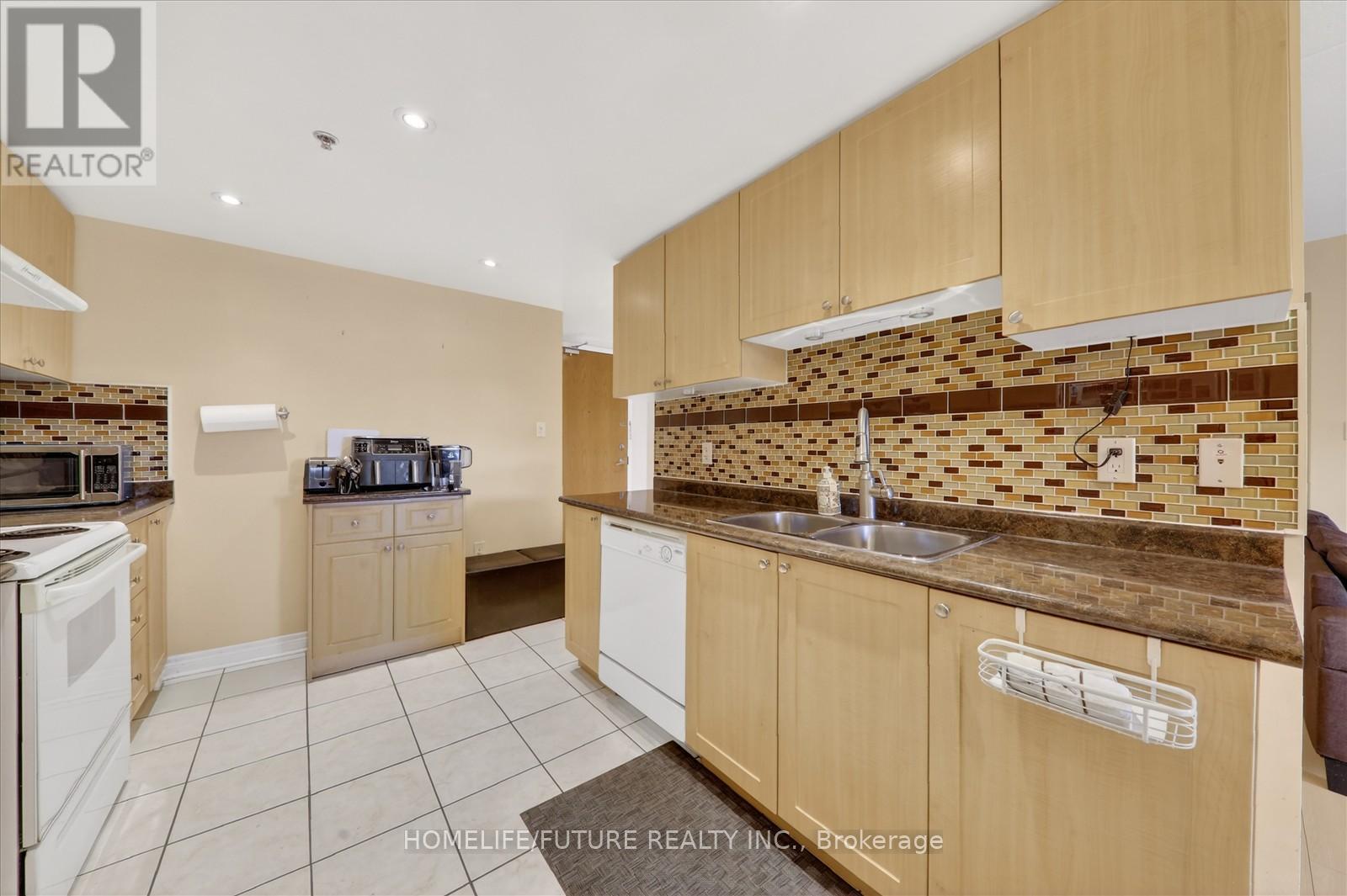 116 - 7428 Markham Road, Markham, Ontario  L3S 4V6 - Photo 17 - N12970438