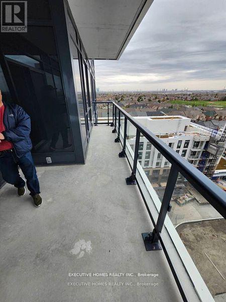 1124 A - 7950 Bathurst Street, Vaughan, Ontario  L4J 0B8 - Photo 11 - N12970494