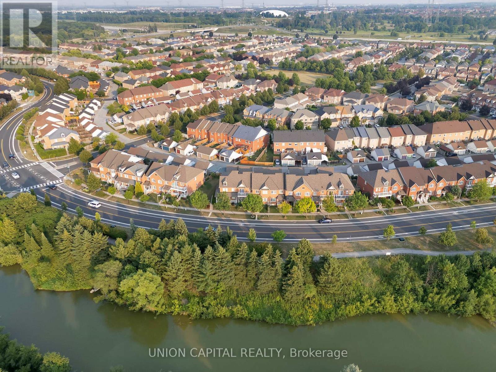 555 South Unionville Avenue, Markham, Ontario  L3R 5G8 - Photo 39 - N12970510