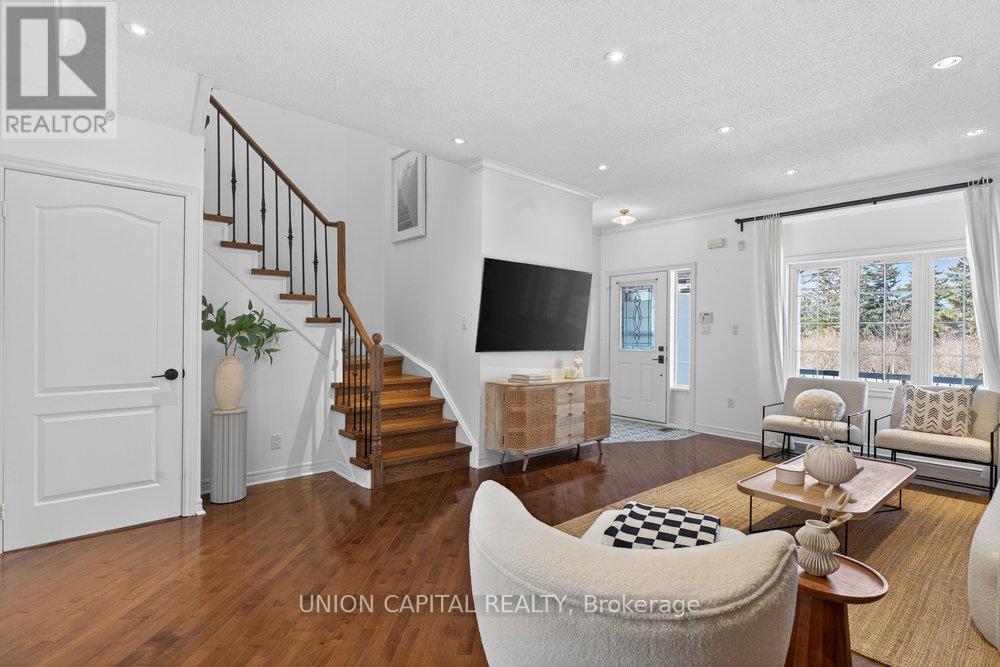 555 South Unionville Avenue, Markham, Ontario  L3R 5G8 - Photo 7 - N12970510