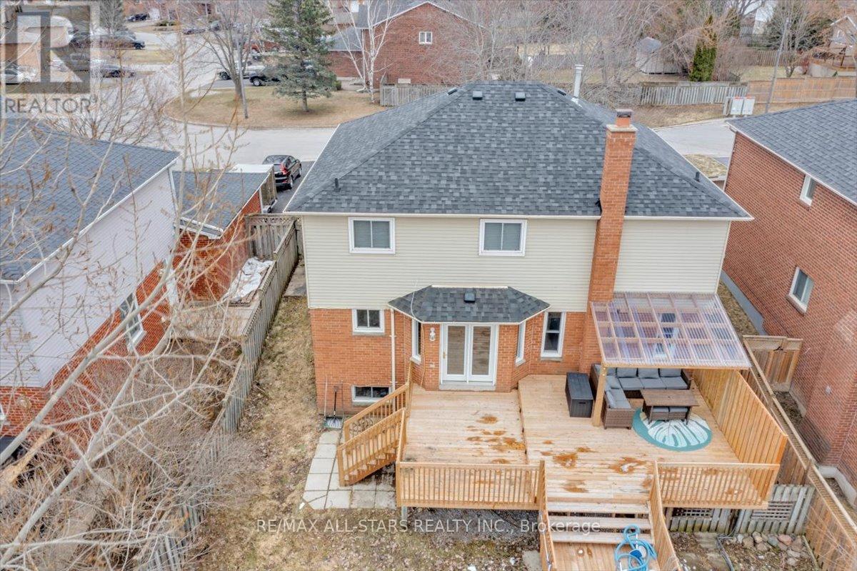 40 Chartwell Crescent, Georgina, Ontario  L4P 3N8 - Photo 42 - N12970540