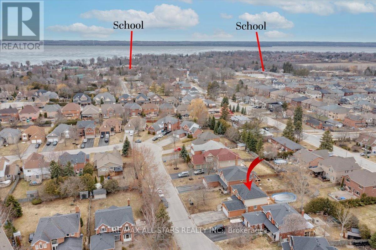 40 Chartwell Crescent, Georgina, Ontario  L4P 3N8 - Photo 43 - N12970540