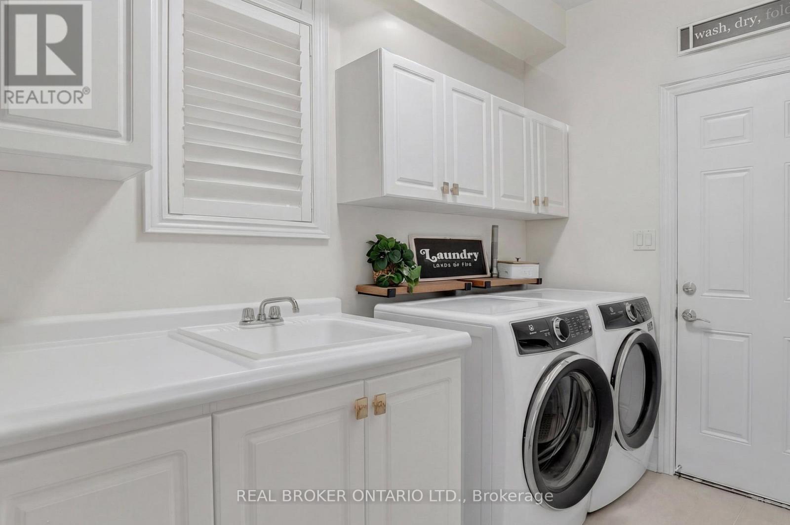 20 Don Rose Boulevard, East Gwillimbury (Mt Albert), Ontario  L0G 1M0 - Photo 14 - N12970550