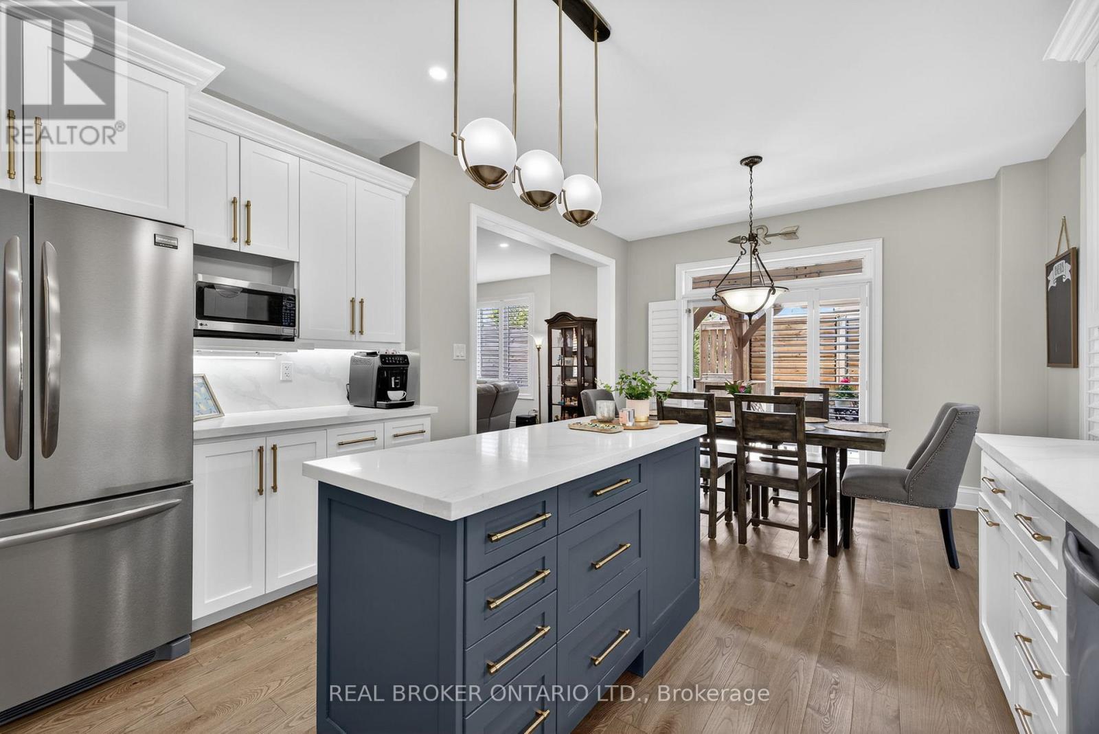 20 Don Rose Boulevard, East Gwillimbury (Mt Albert), Ontario  L0G 1M0 - Photo 5 - N12970550