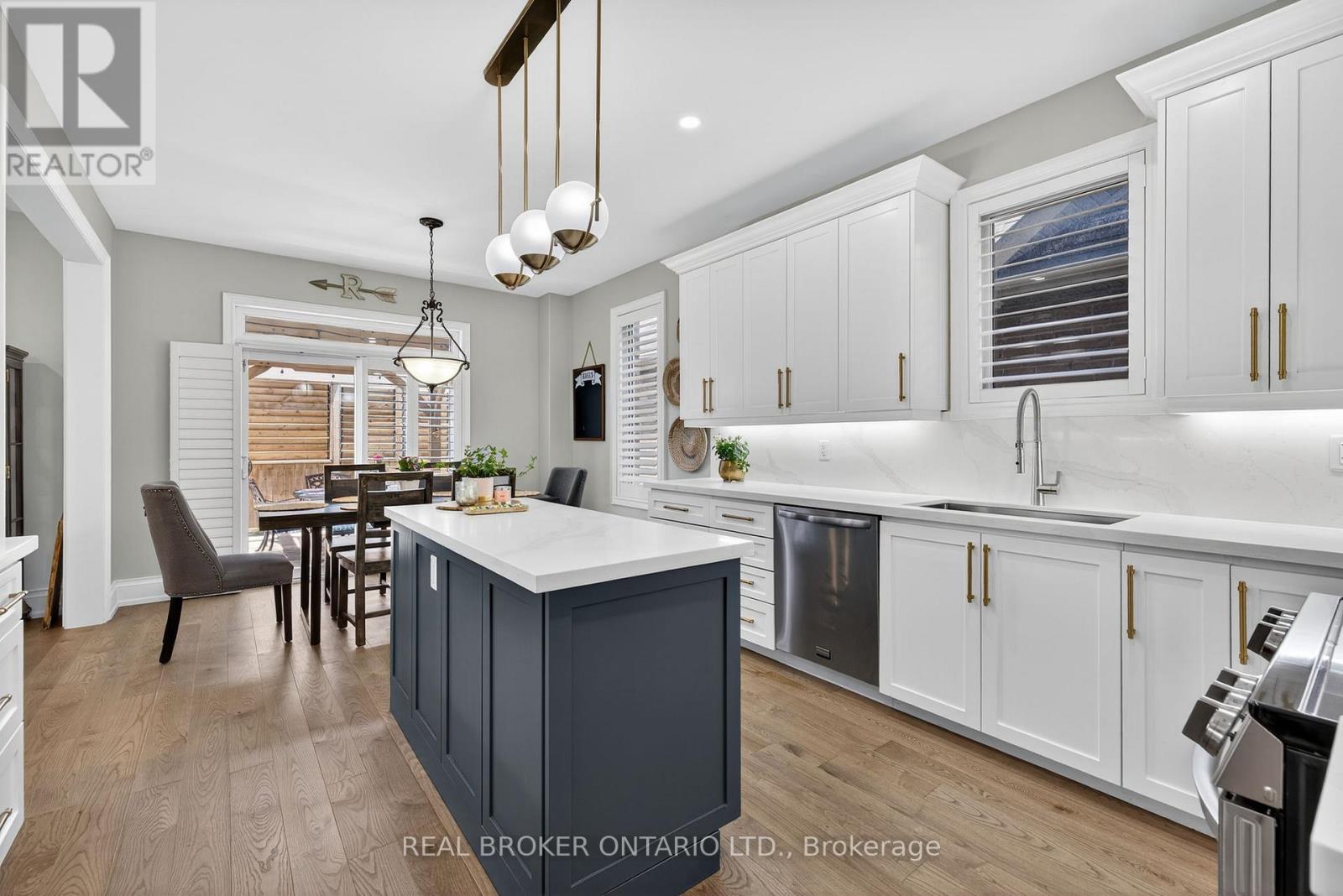 20 Don Rose Boulevard, East Gwillimbury (Mt Albert), Ontario  L0G 1M0 - Photo 6 - N12970550