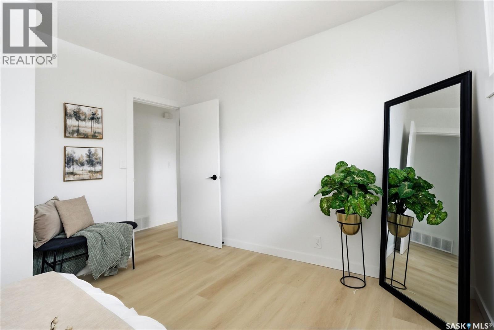 809 Horace Street, Regina, Saskatchewan  S4T 5K9 - Photo 9 - SK032346