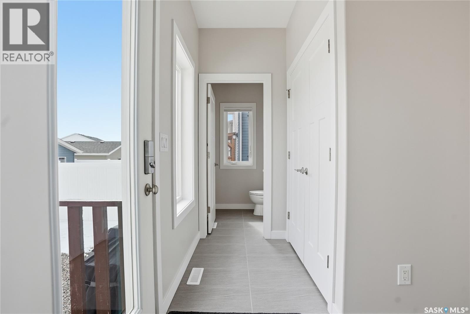 335 Secord Way, Saskatoon, Saskatchewan  S7V 0M4 - Photo 15 - SK032307