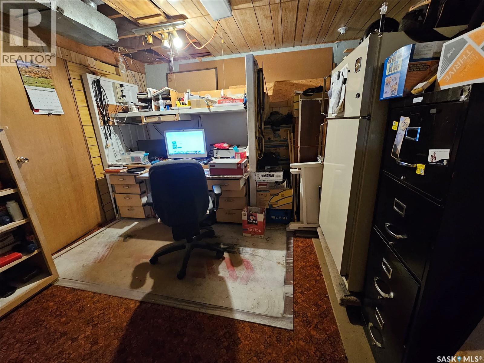 304 7th Avenue Se, Swift Current, Saskatchewan  S9H 3P7 - Photo 17 - SK032306