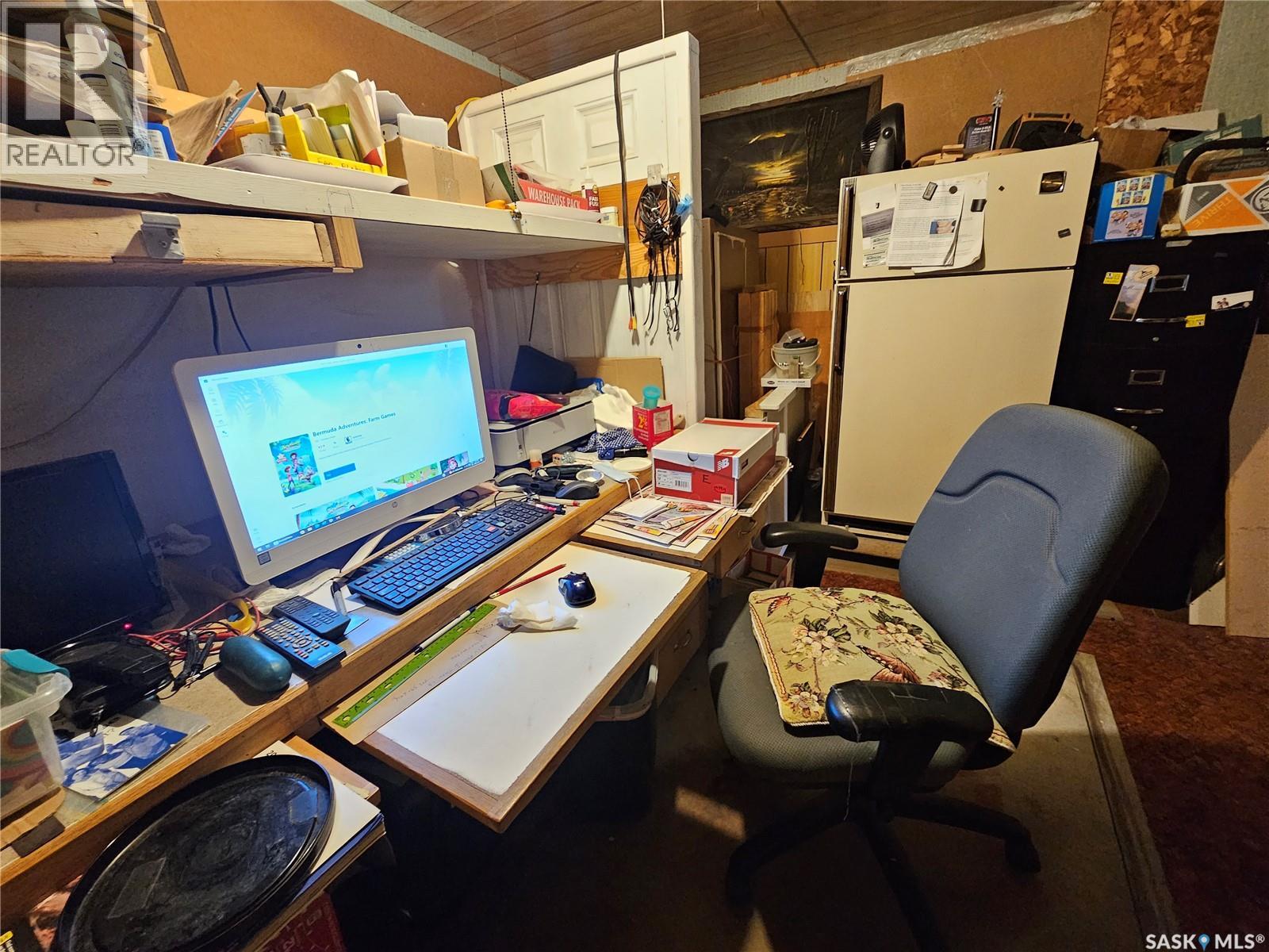 304 7th Avenue Se, Swift Current, Saskatchewan  S9H 3P7 - Photo 20 - SK032306