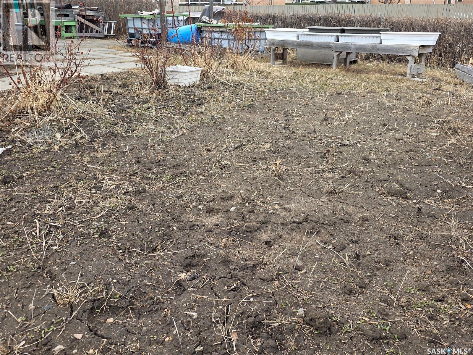 304 7th Avenue Se, Swift Current, Saskatchewan  S9H 3P7 - Photo 27 - SK032306