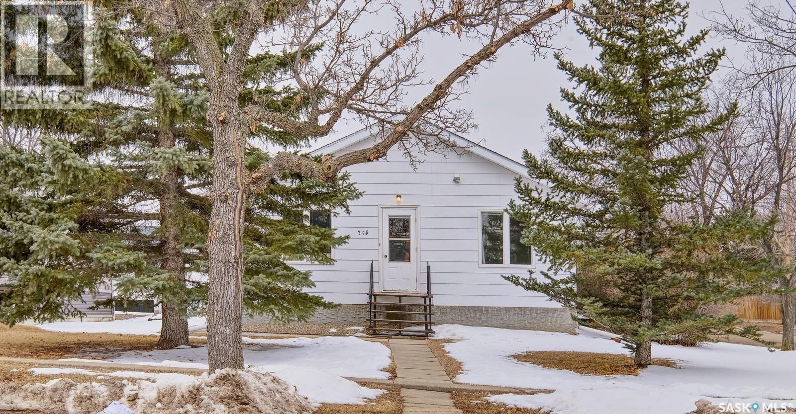 715 King STREET, Rosetown, Saskatchewan