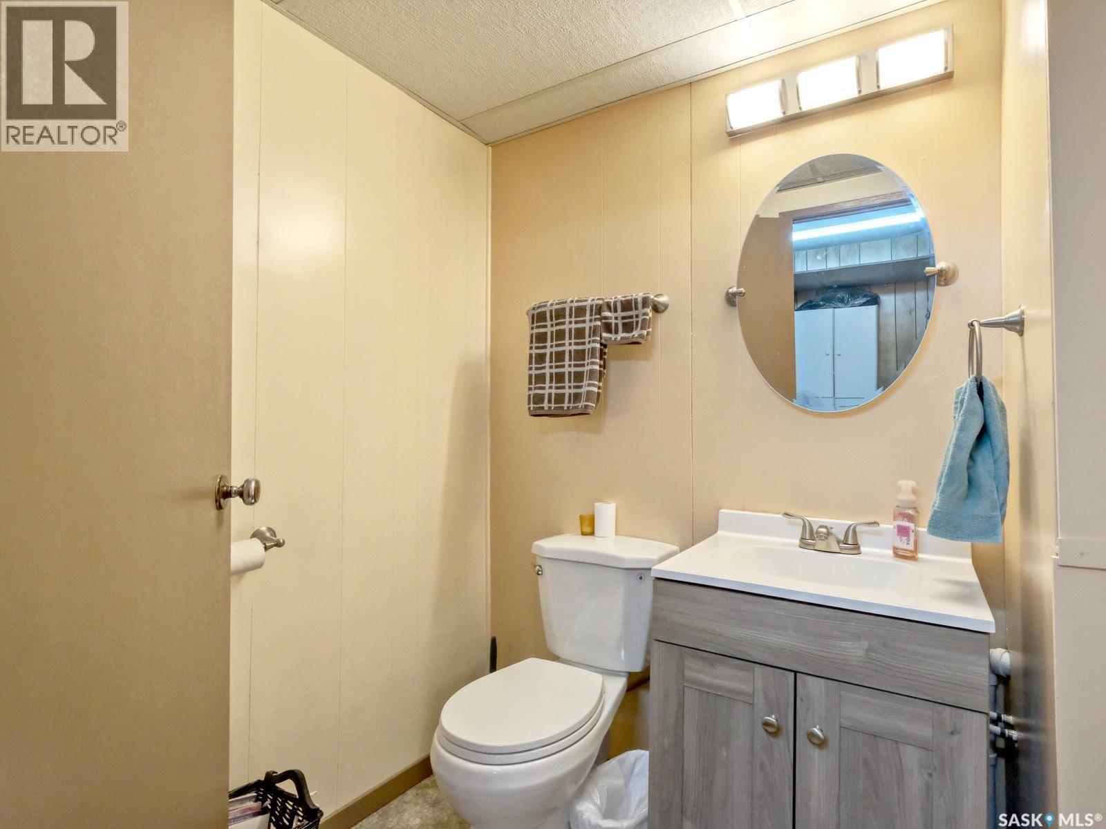 715 King Street, Rosetown, Saskatchewan  S0L 2V0 - Photo 31 - SK032290