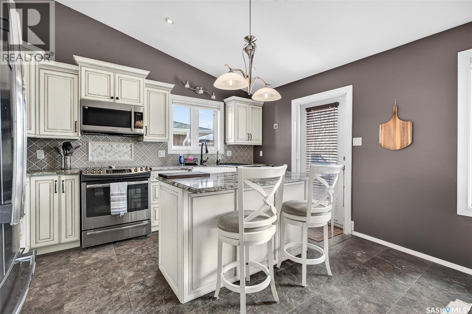 45 Goldenglow Drive, Moose Jaw, Saskatchewan  S6J 1N7 - Photo 11 - SK032234