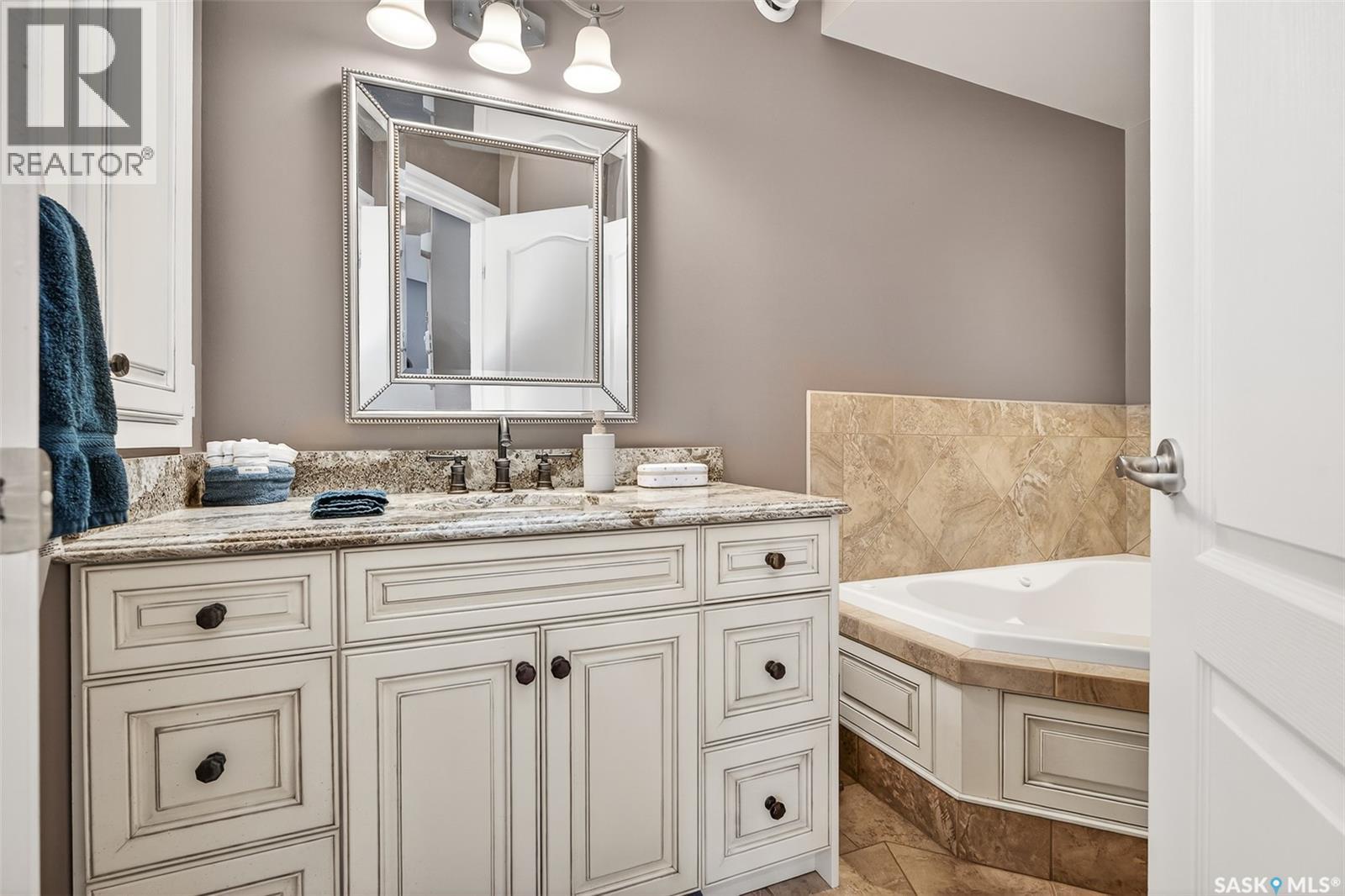 45 Goldenglow Drive, Moose Jaw, Saskatchewan  S6J 1N7 - Photo 29 - SK032234