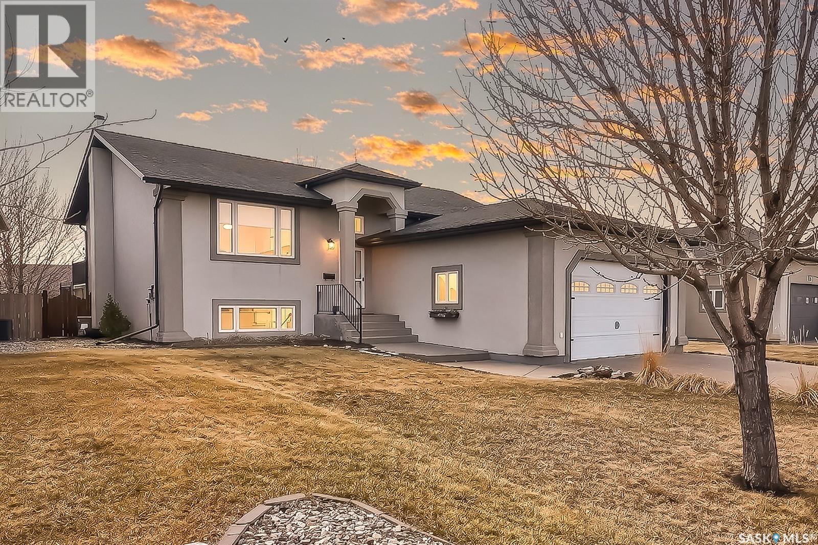 45 Goldenglow Drive, Moose Jaw, Saskatchewan  S6J 1N7 - Photo 3 - SK032234