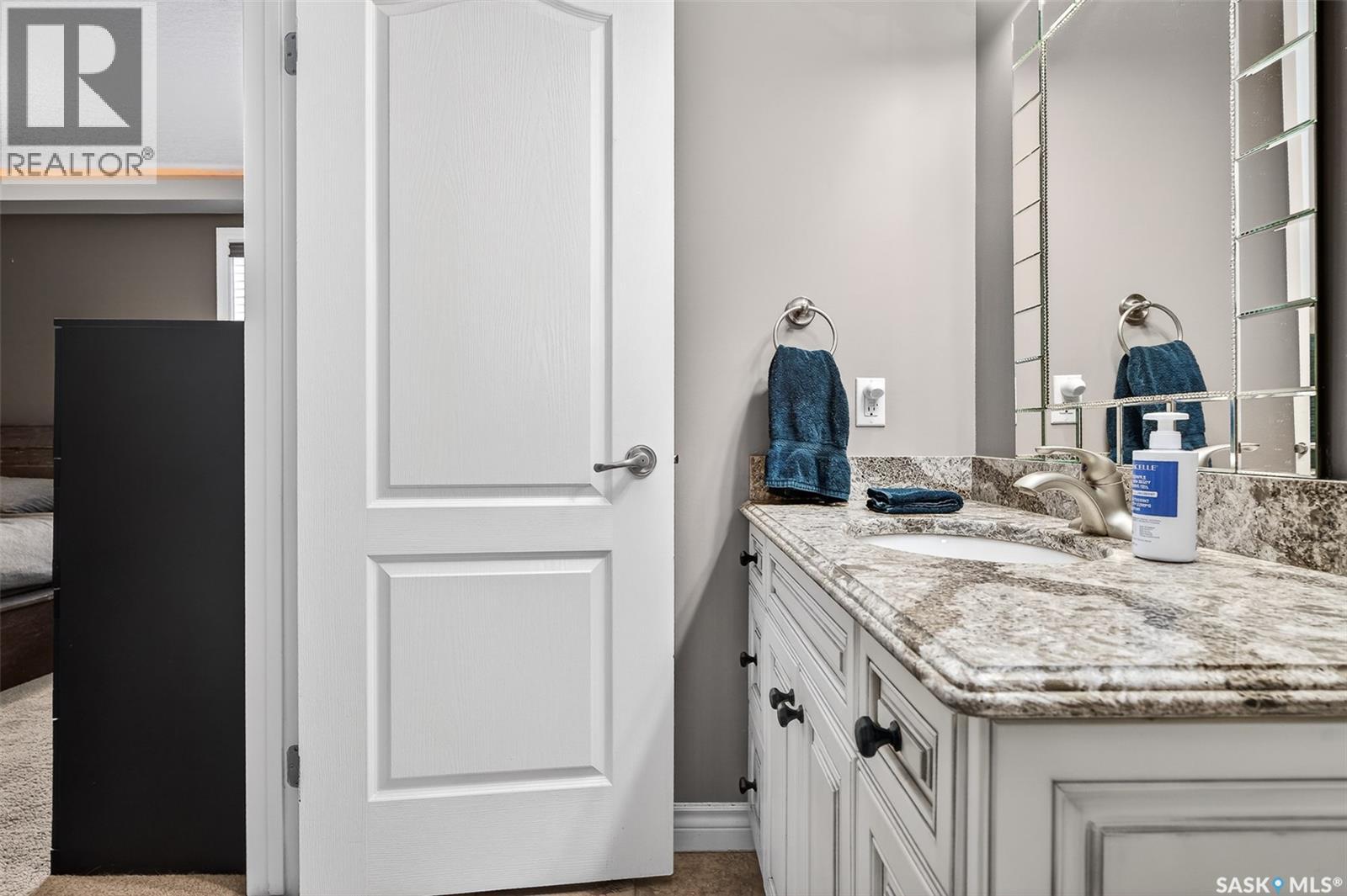 45 Goldenglow Drive, Moose Jaw, Saskatchewan  S6J 1N7 - Photo 37 - SK032234