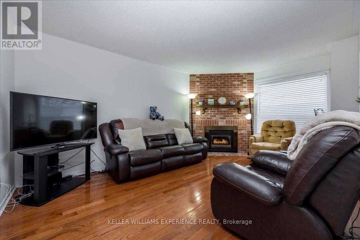 132 James Street, Barrie (Ardagh), Ontario  L4N 6X9 - Photo 15 - S12970442