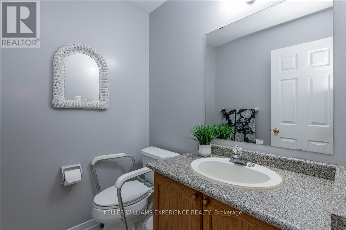 132 James Street, Barrie (Ardagh), Ontario  L4N 6X9 - Photo 16 - S12970442