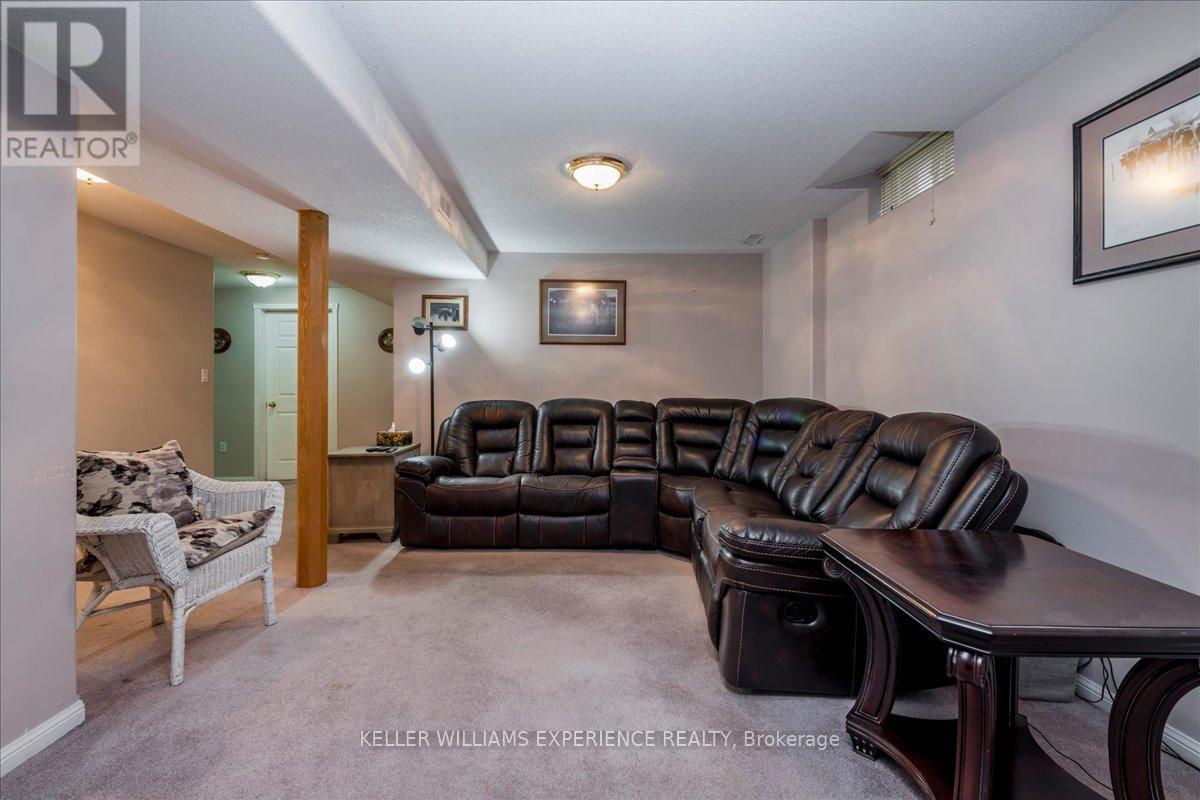 132 James Street, Barrie (Ardagh), Ontario  L4N 6X9 - Photo 28 - S12970442