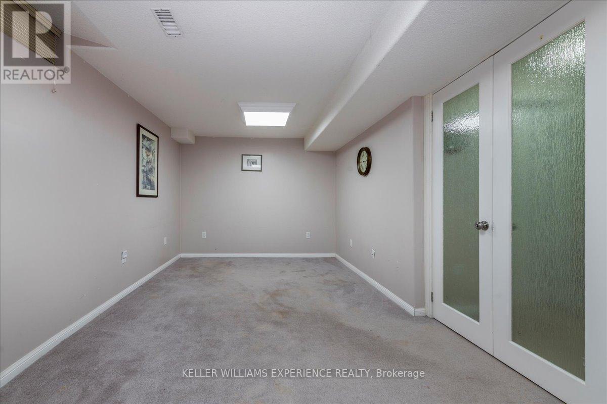 132 James Street, Barrie (Ardagh), Ontario  L4N 6X9 - Photo 31 - S12970442