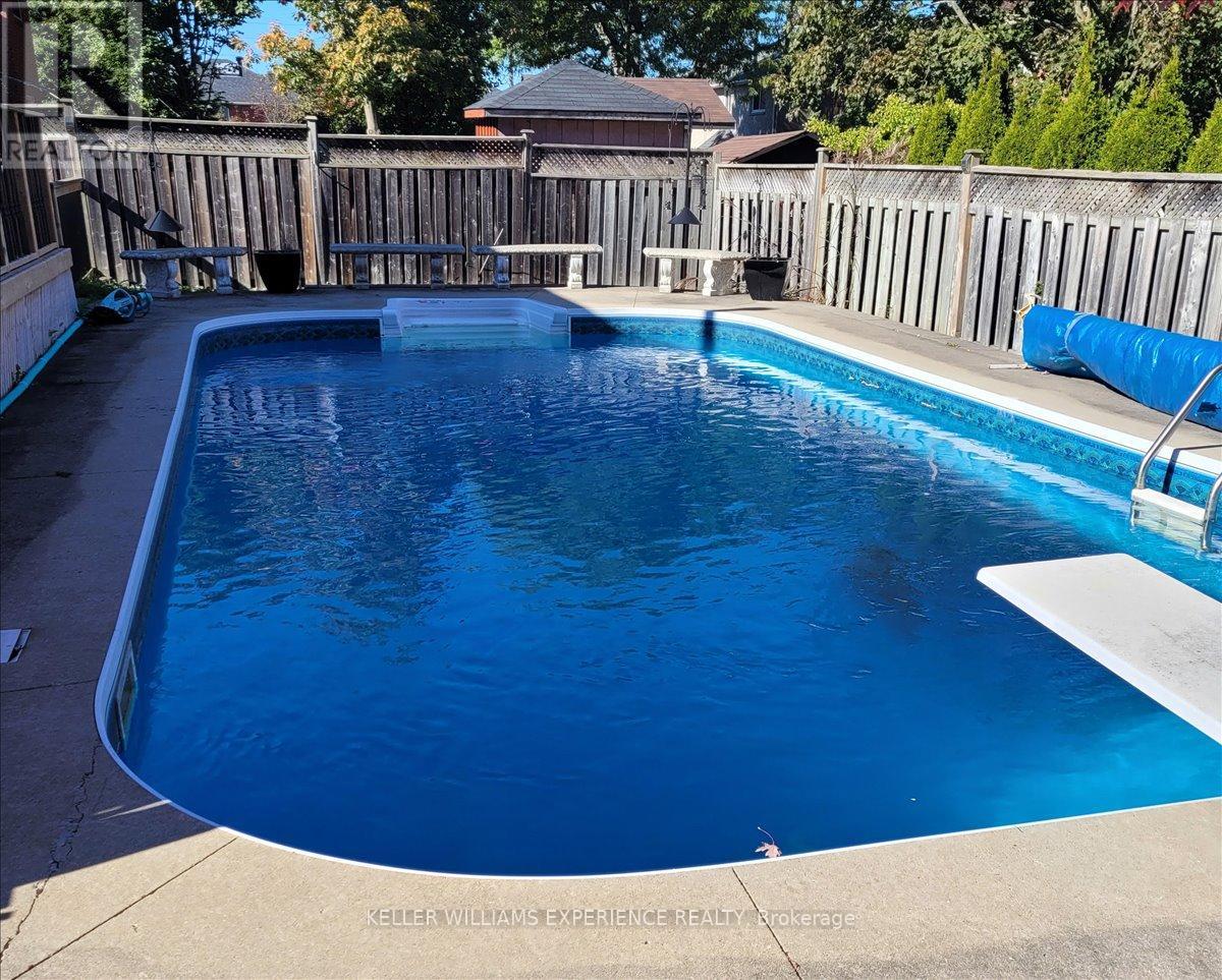 132 James Street, Barrie (Ardagh), Ontario  L4N 6X9 - Photo 36 - S12970442