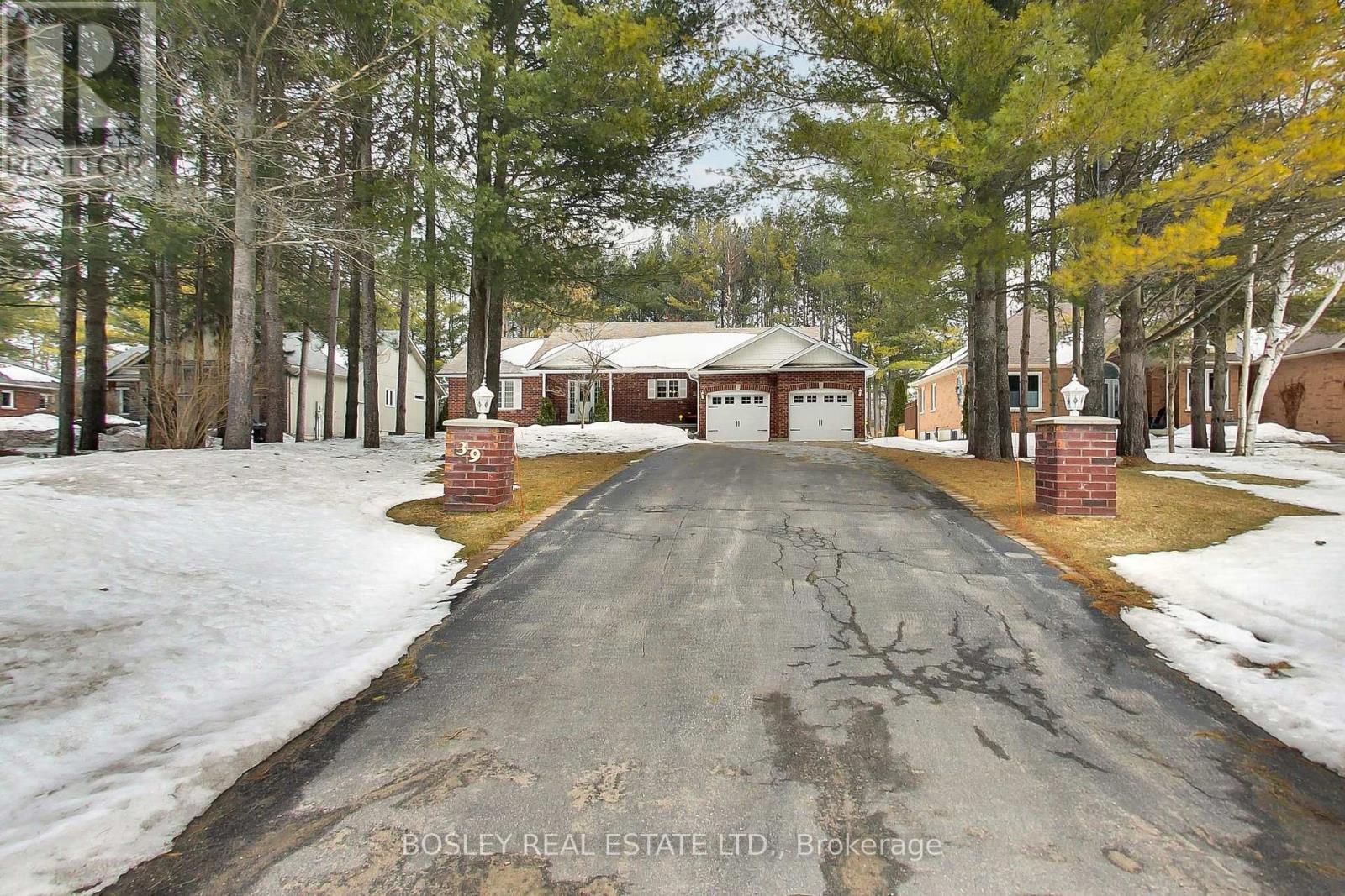 39 MARTYN DRIVE, Wasaga Beach, Ontario