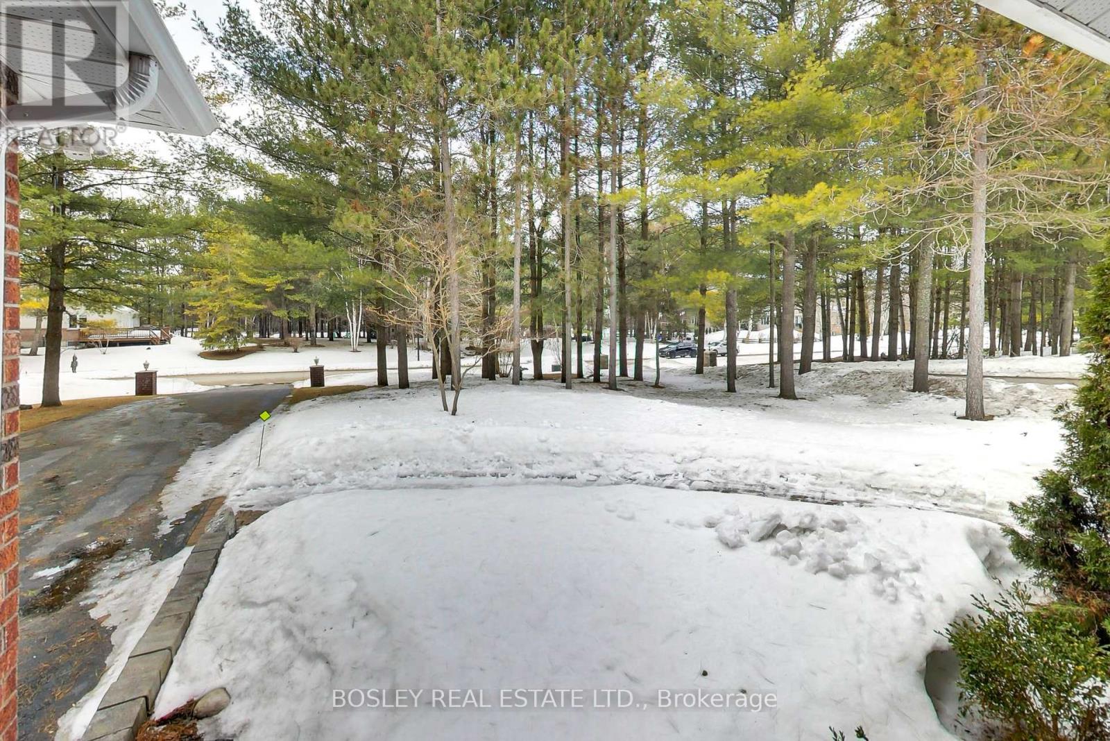 39 Martyn Drive, Wasaga Beach, Ontario  L9Z 1N6 - Photo 15 - S12970570