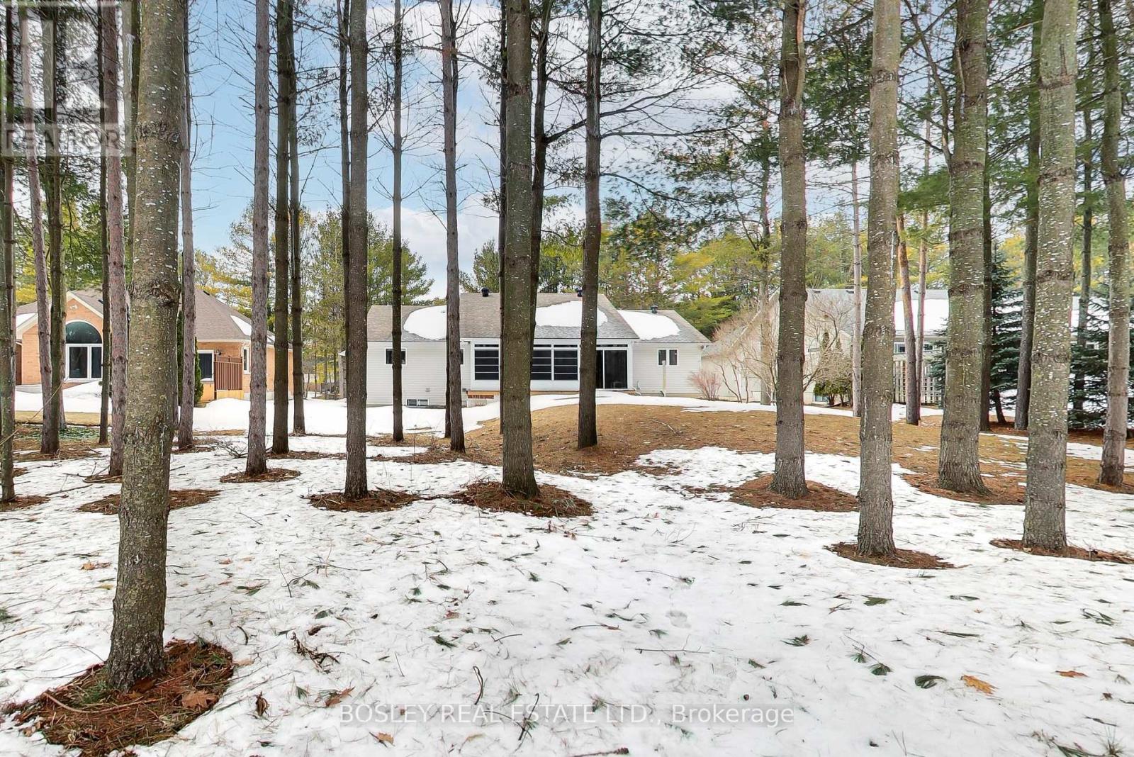 39 Martyn Drive, Wasaga Beach, Ontario  L9Z 1N6 - Photo 20 - S12970570