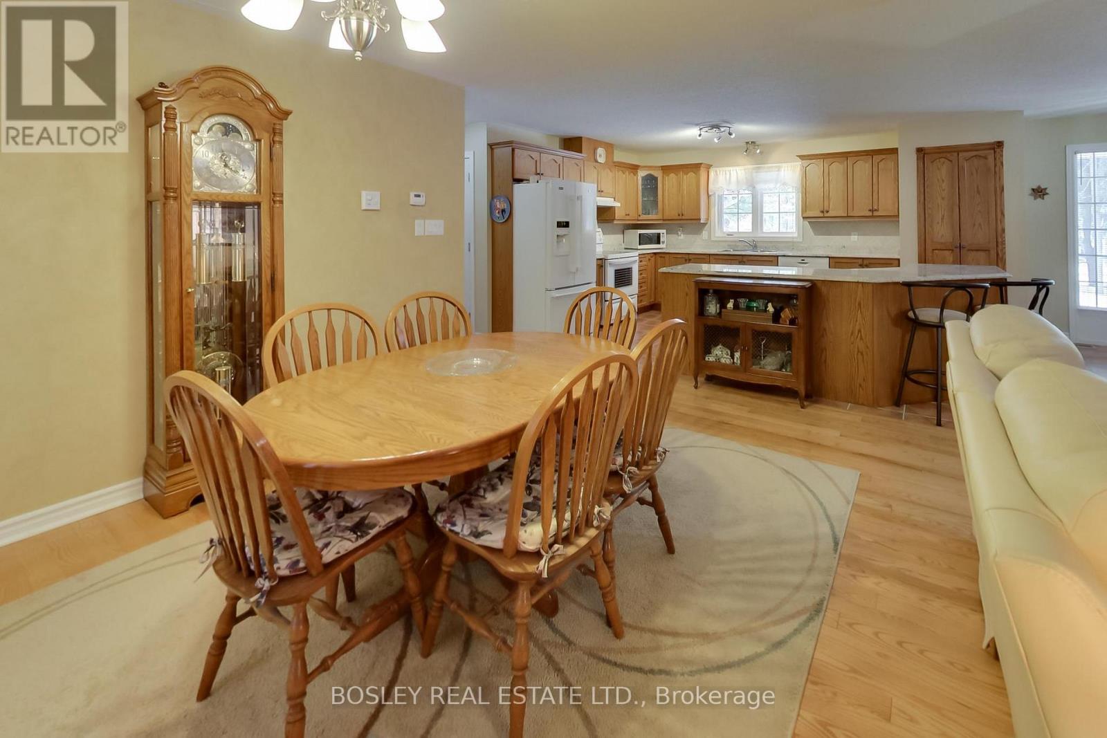 39 Martyn Drive, Wasaga Beach, Ontario  L9Z 1N6 - Photo 31 - S12970570