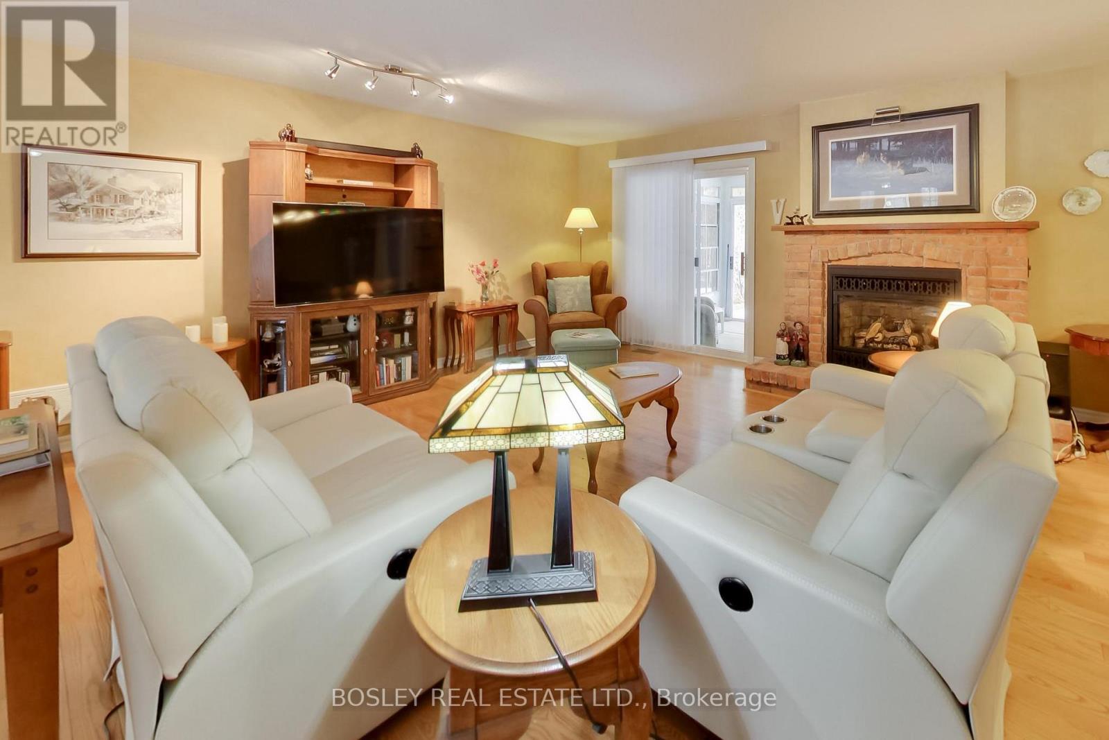 39 Martyn Drive, Wasaga Beach, Ontario  L9Z 1N6 - Photo 33 - S12970570